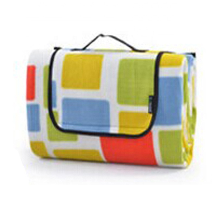 ピクニックハンドル用の防水裏地付き大型キャンプマット